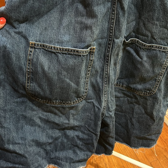 GAP Raw Hem Short Over Alls Sz L - Picture 5 of 6